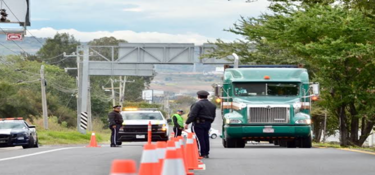 Disminuyen casi 70 % robos de vehículos de carga en Jalisco