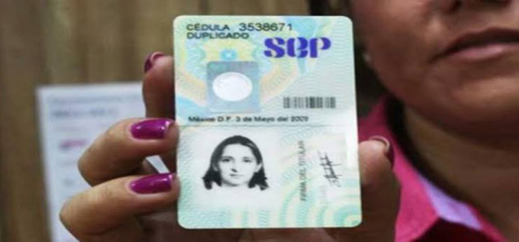 Cédula profesional no será obligatoria en Jalisco