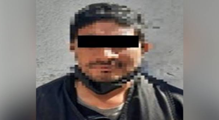 Hombre se quedó sin trabajo y prostituye a su esposa e hija