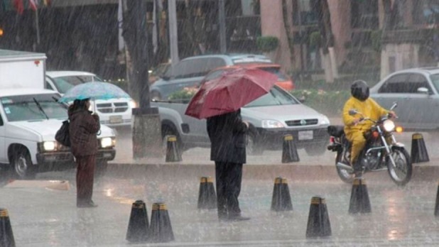 Alertan por lluvias intensas en Jalisco y Michoacán