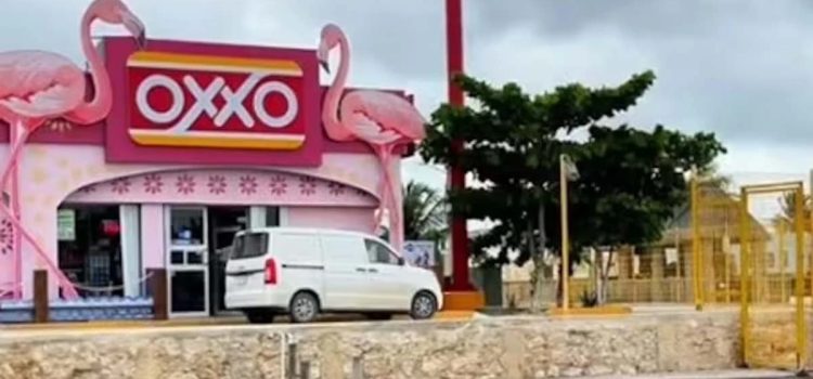 [VIDEO] A este Oxxo puedes llegar… en lancha