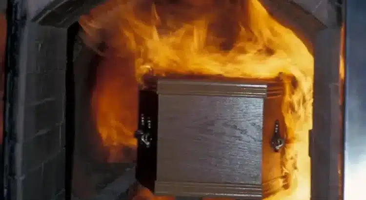 «Resucitó» poco antes de ser incinerado