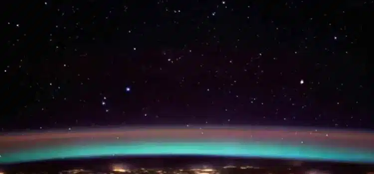 Astronautas de la Estación Espacial Internacional celebraron 16 veces el Año Nuevo