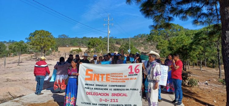 Escuelas wixárikas en Jalisco extienden paro