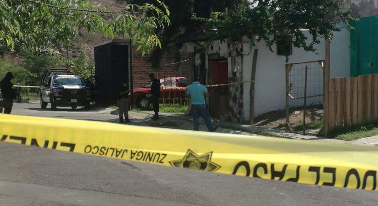 Descubren fosa clandestina en fraccionamiento de Tlajomulco