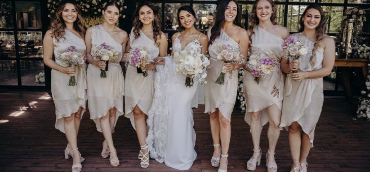 Novia eligió los vestidos más “horribles” para sus damas de honor