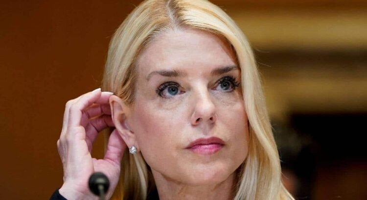 Fiscal de Estados Unidos incluye a México entre los “países adversarios”