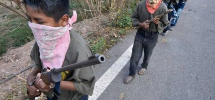 Jalisco presenta iniciativas históricas para prevenir y sancionar el reclutamiento infantil por parte del crimen organizado Jalisco presenta iniciativas históricas para prevenir y sancionar el reclutamiento infantil por parte del crimen organizado
