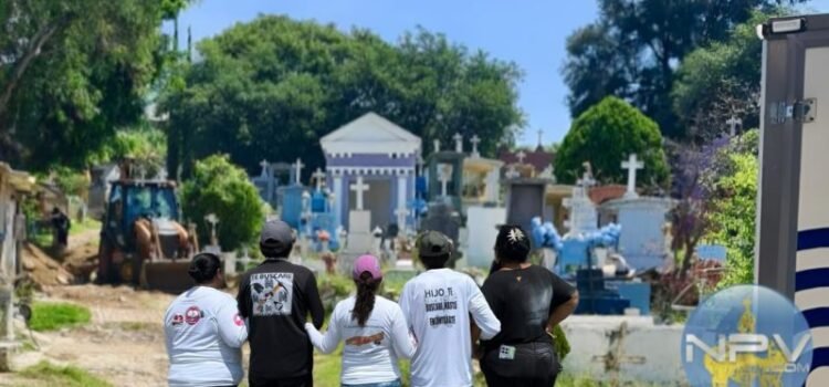 Jalisco prepara la inhumación de cerca de 800 cuerpos sin identificar Jalisco prepara la inhumación de cerca de 800 cuerpos sin identificar