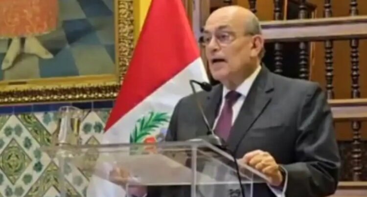 Rompe Perú relaciones diplomáticas con México Rompe Perú relaciones diplomáticas con México