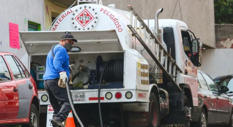 Pemex garantiza abasto de gas LP en estados del centro del país